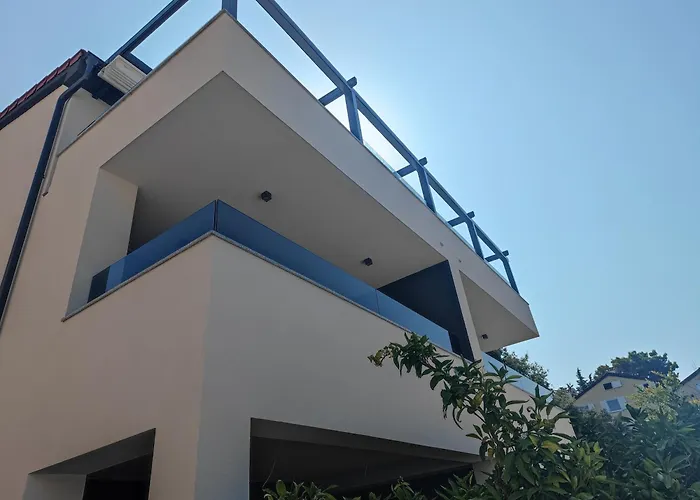شقة Ante & Ivano Biograd With Pool