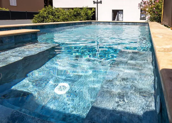 شقة Ante & Ivano Biograd With Pool بيوغْغاد نا موغو