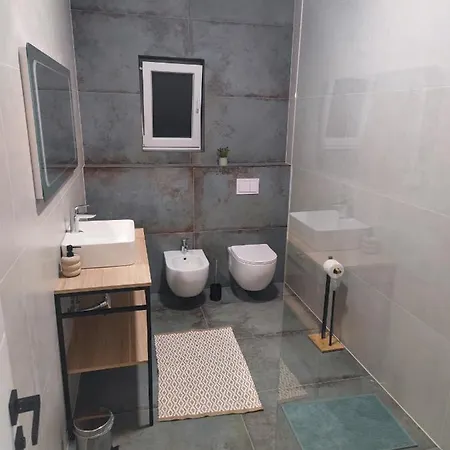 Ante & Ivano Biograd With Pool Apartamento *