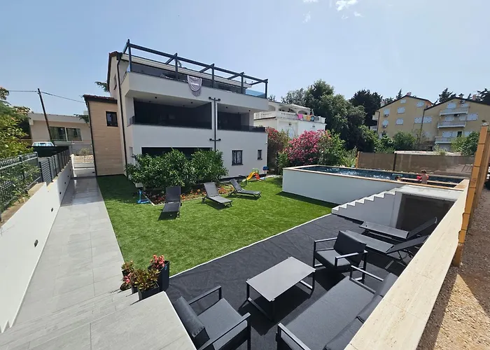 Ante & Ivano Biograd With Pool