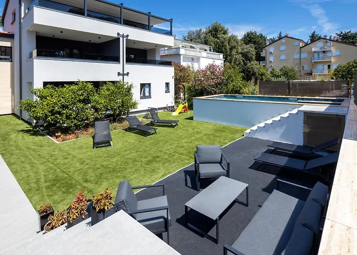 דירה Ante & Ivano Biograd With Pool *